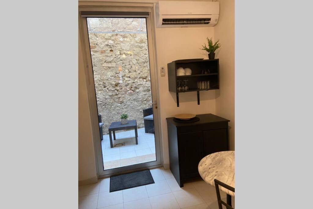Studio Au Coeur De La Ville D'Αρλ Εξωτερικό φωτογραφία